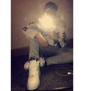 Meet your Posher, Charles